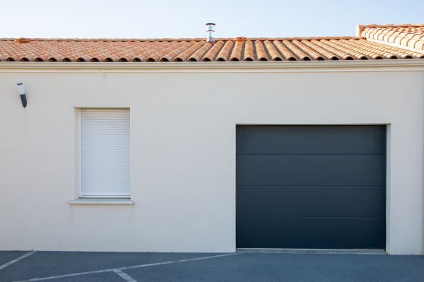 Garage Window Replacement in Dunedin
